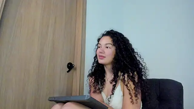MiaRouseex live cam on StripChat
