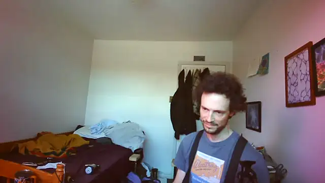 JohnnyMoves webcam