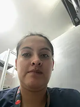 marianm29-1 live cam on StripChat