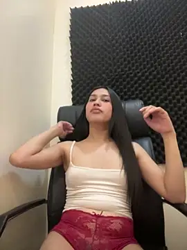 goddess_athena69 live cam on StripChat