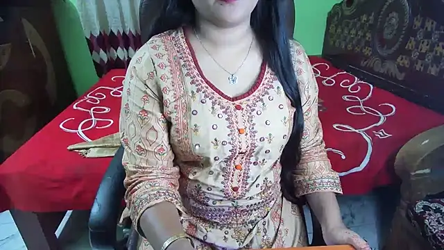 BengaliQueenStar webcam