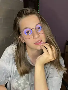 Blossom_Emily live cam on StripChat
