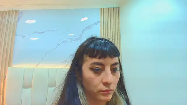 Naughty_Kittenm webcam