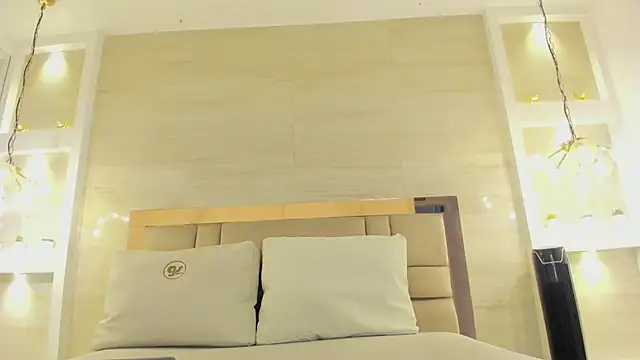 chloe_murray webcam