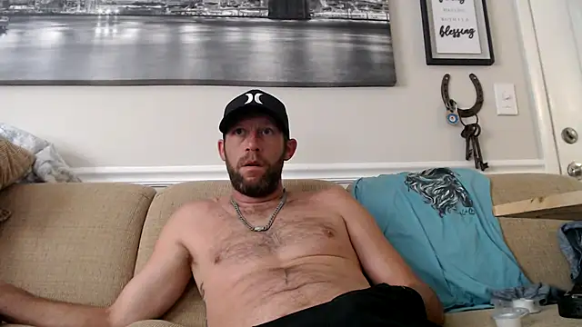 Diamondintherough24 webcam
