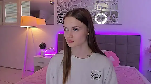 LuisaClover webcam