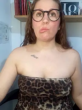 SofiEsteves live cam on StripChat