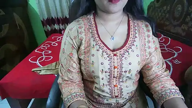 BengaliQueenStar webcam