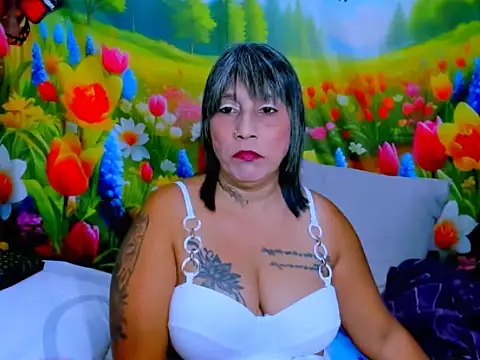 indianroxy webcam