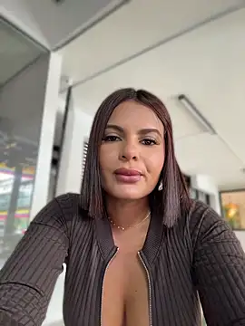 Irina_Velvett webcam