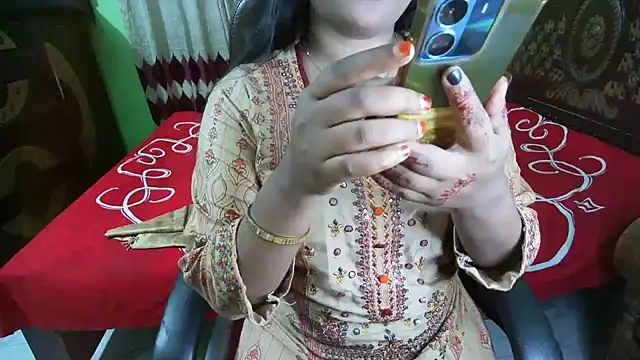 BengaliQueenStar webcam