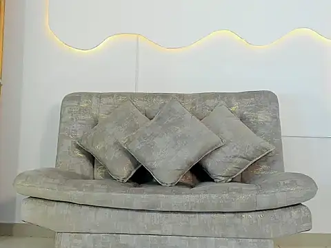 ArohomLester_ webcam