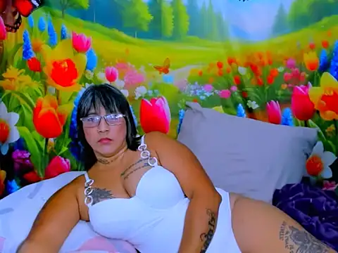 indianroxy webcam