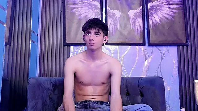 demian_hot99 live cam on StripChat