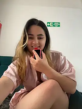 Antonella_Julieta webcam
