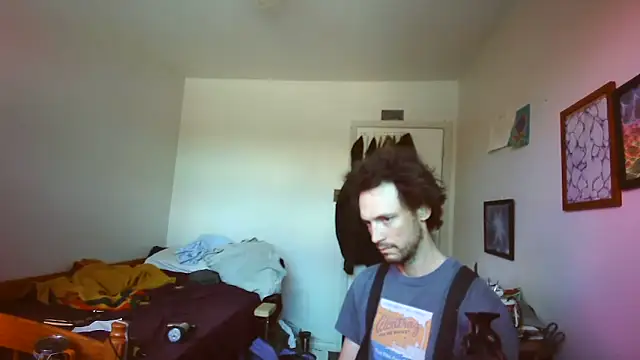 JohnnyMoves webcam