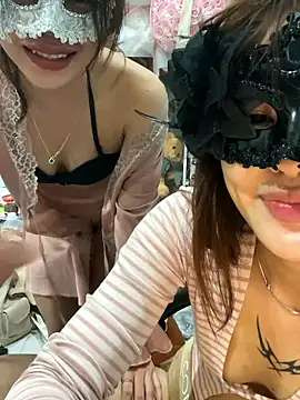 __BabyShowPublic__ live cam on StripChat