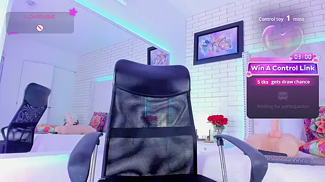 Coco_Balenciaga_ live cam on StripChat