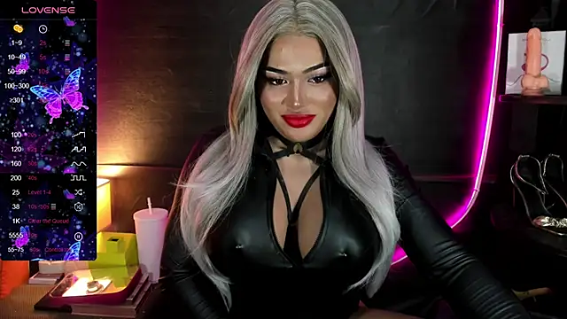 TempestousPleasure live cam on StripChat
