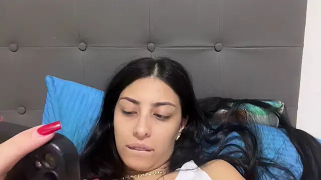 AbrilSantosxo webcam