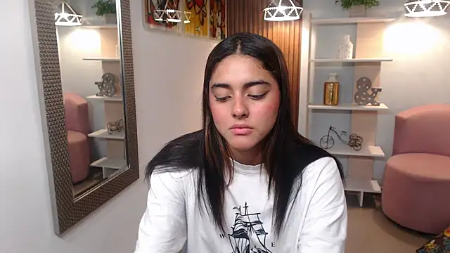 _Lucy_Grey_ live cam on StripChat