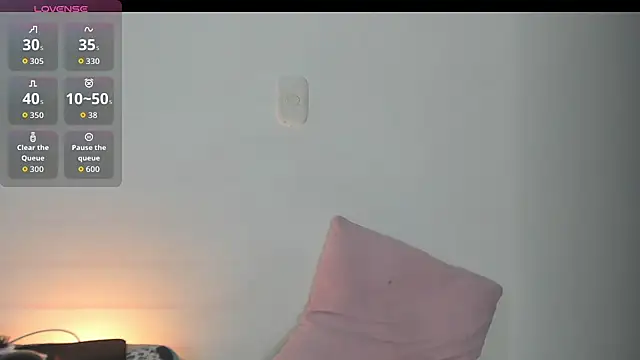 charlottekiss99 webcam