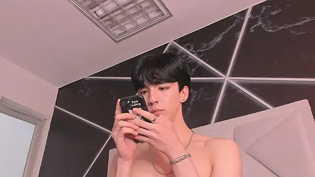 Quma86 - Male webcam sex chat