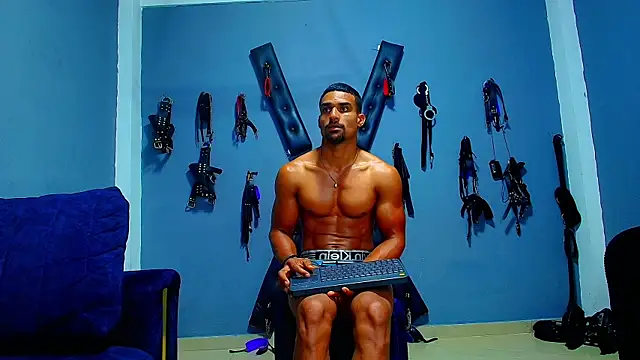 adonisdios22