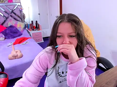 Luna_Analya webcam