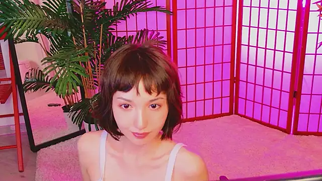 GentleMusee live cam on StripChat