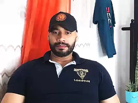 musclehetero webcam