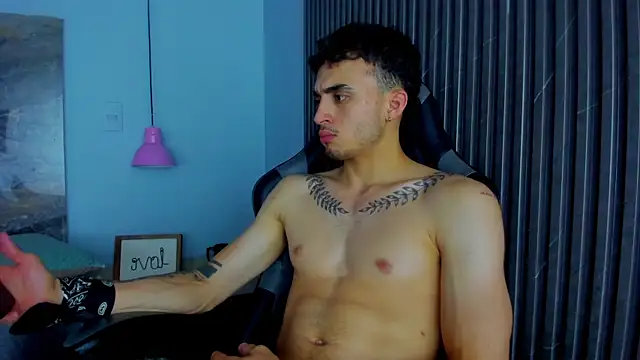 James-06 webcam