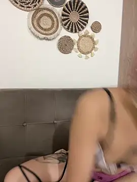MeraSecretXXX live cam on StripChat