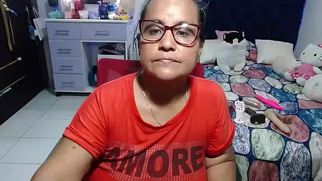 pervert_mommy_ live cam on StripChat