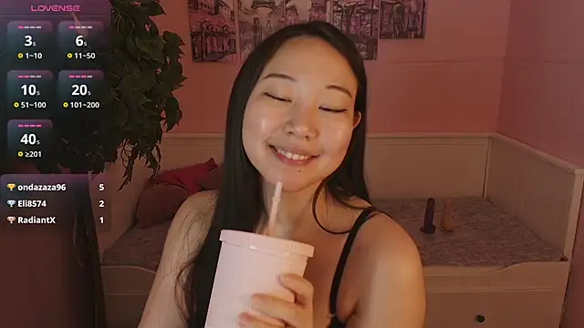 Inari_Okami_ live cam on StripChat