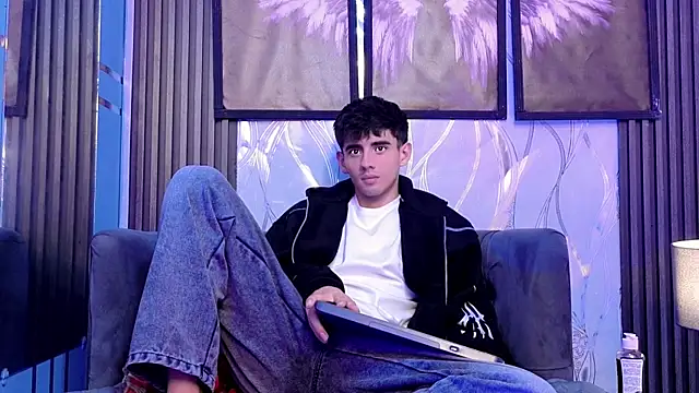 demian_hot99 webcam