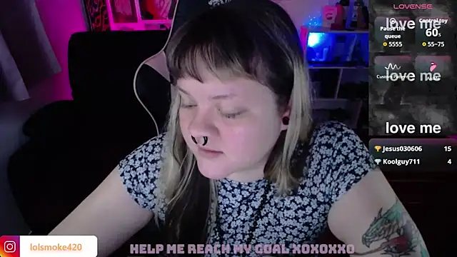 Bdsm_and_fries live cam on StripChat