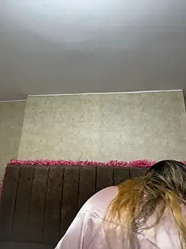 Antonella_Julieta webcam