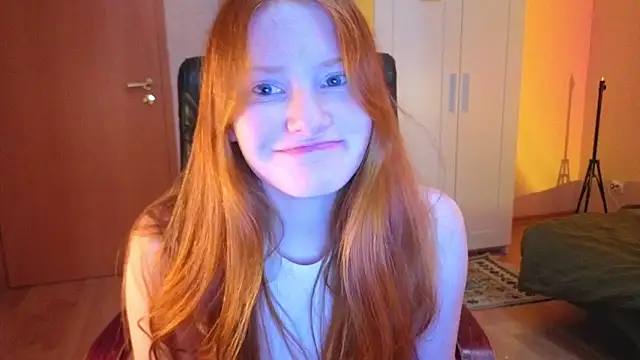 FiaMoor live cam on StripChat