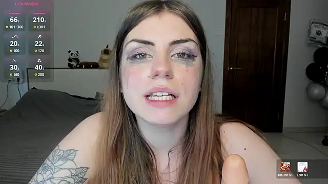 Brooooke live cam on StripChat
