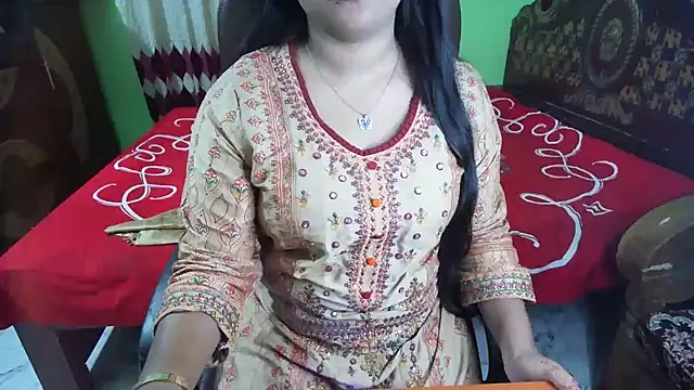BengaliQueenStar webcam
