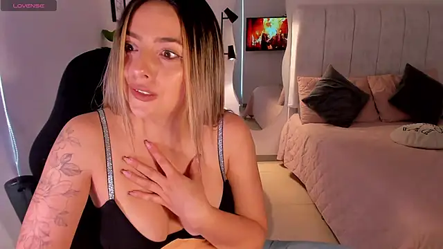 AmyWood webcam