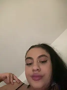 ayshalove live cam on StripChat