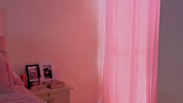 ChanellGV live cam on StripChat