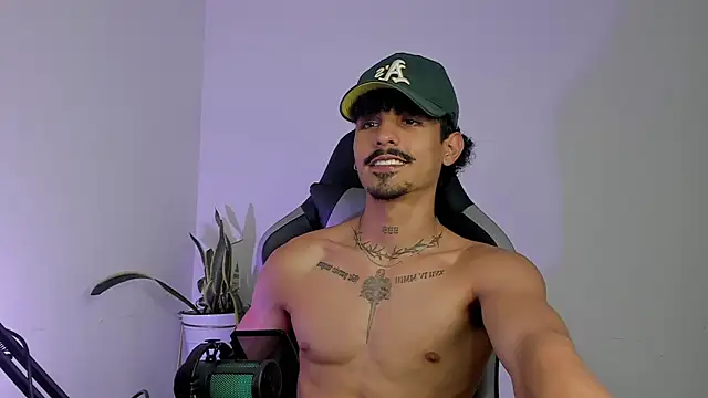 Lukeetaylor webcam
