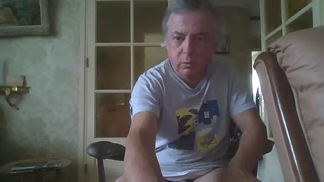 gegevincent5 live cam on StripChat