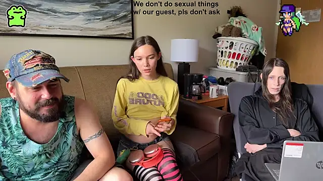 Emili - Couple webcam sex chat
