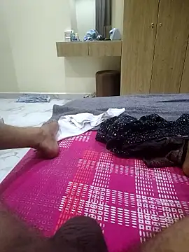 santhoshkannadaboy webcam