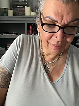 dieseldame1313 webcam