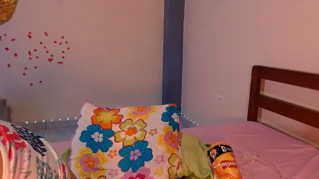 cruellasaludable webcam